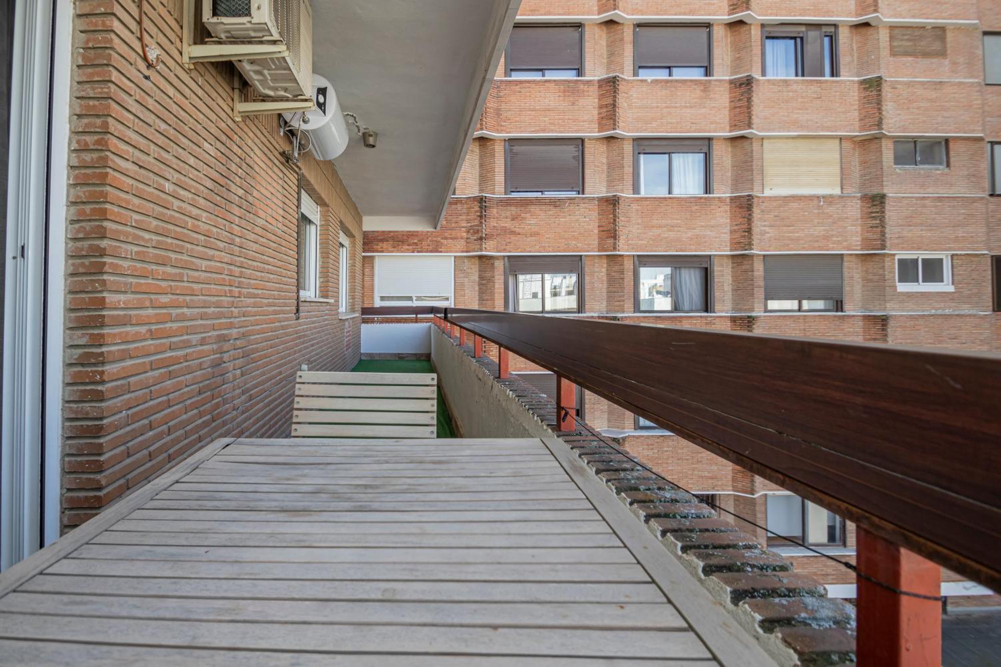 Apartamento Perfect Getaway In Triana - 15M Walk Giralda Sevilla Exterior foto
